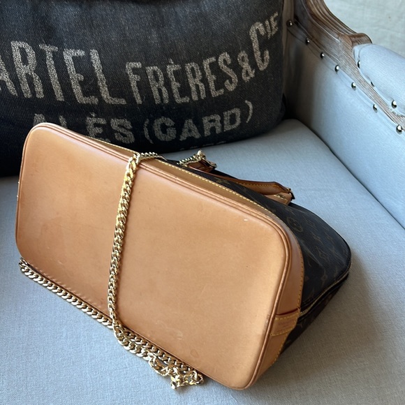 Gorgeous Louis Vuitton Alma amazing condition - Picture 10 of 12
